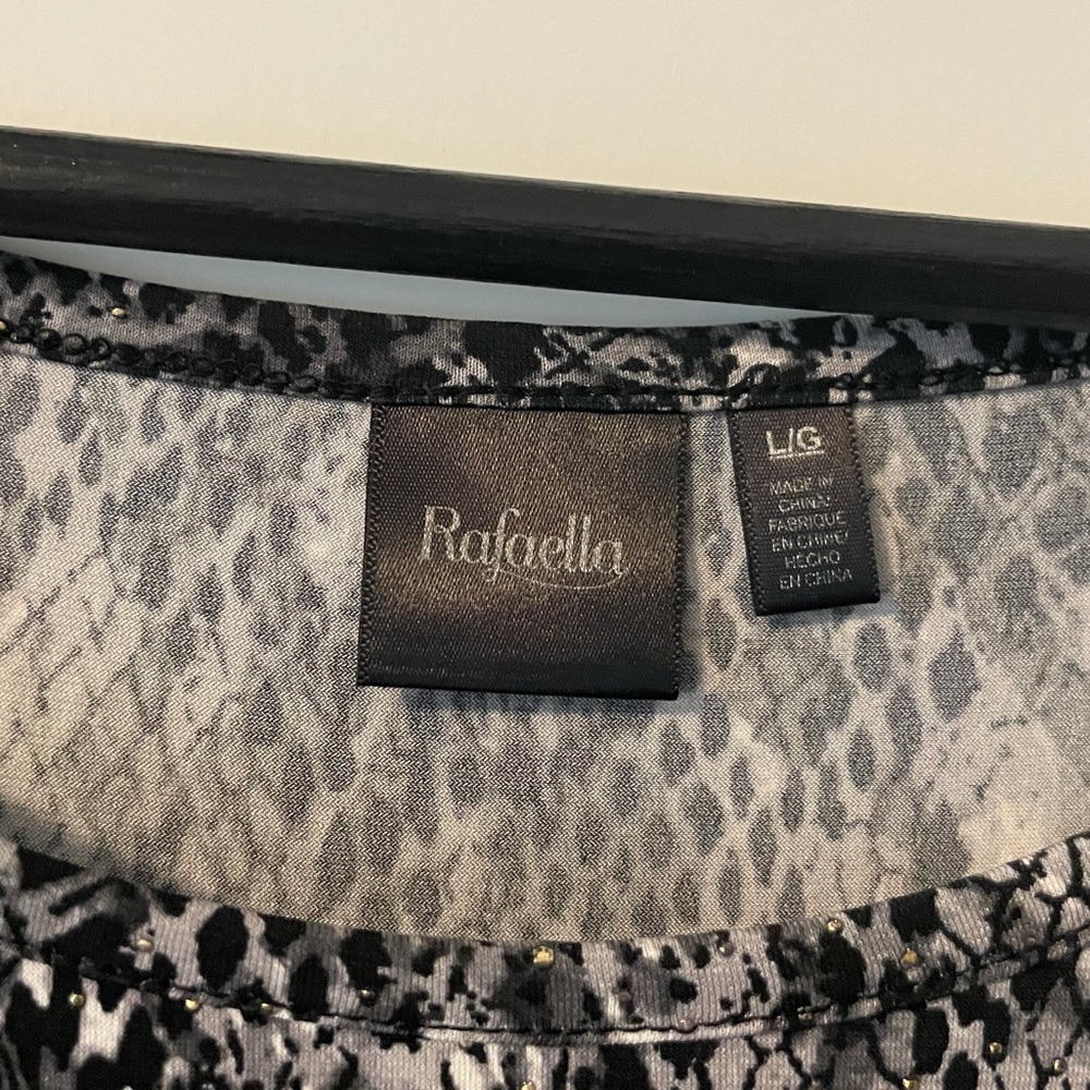 🌺🎉HOST PICK🎉🌺  Rafaella, Large, Three Quarter bell sleeves - Picture 5 of 6